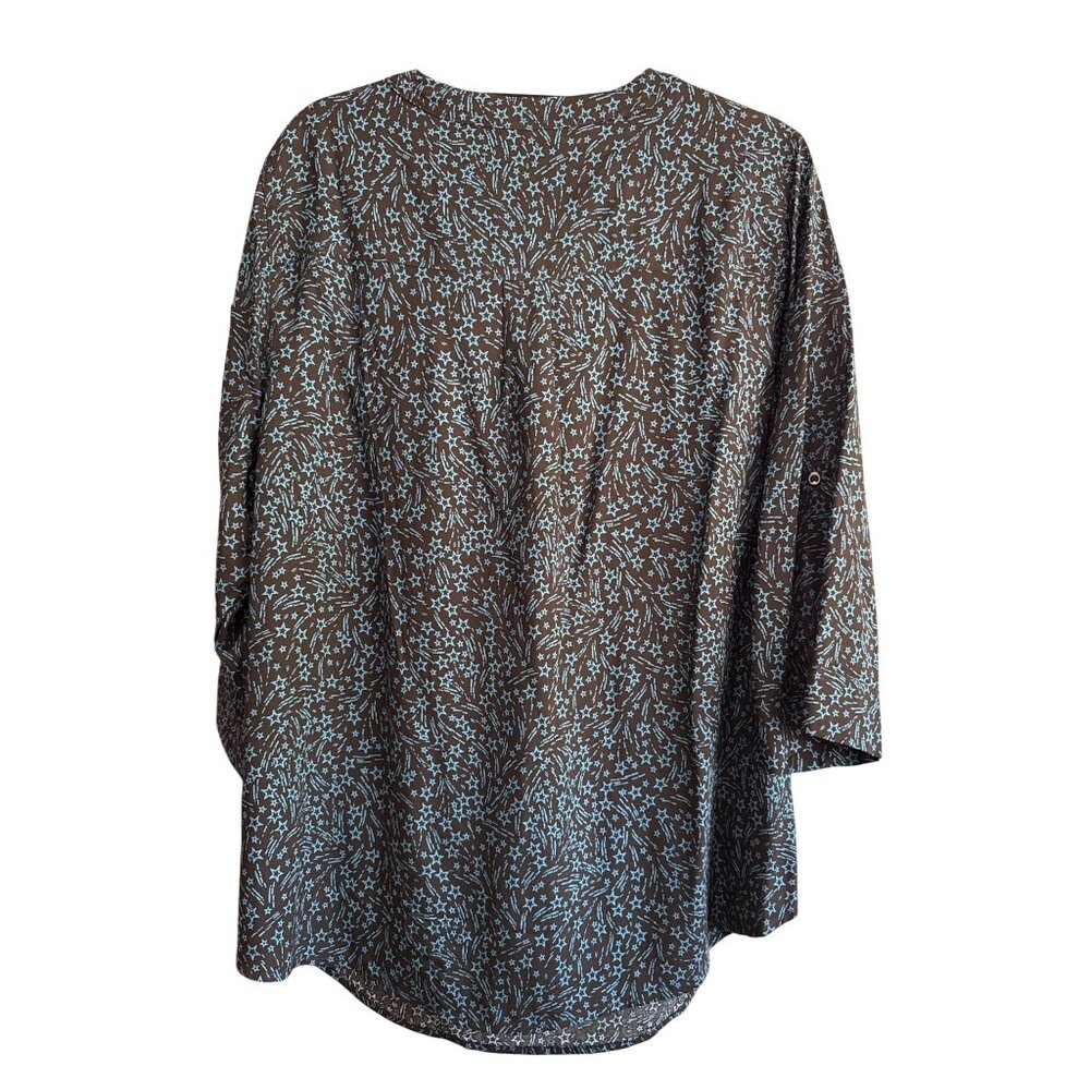 Torrid Womens Harper Blouse Size 2 Brown & Blue Star Print Button Front - Picture 4 of 8